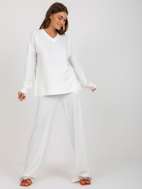 Ecru ribbed casual set with wide trousers